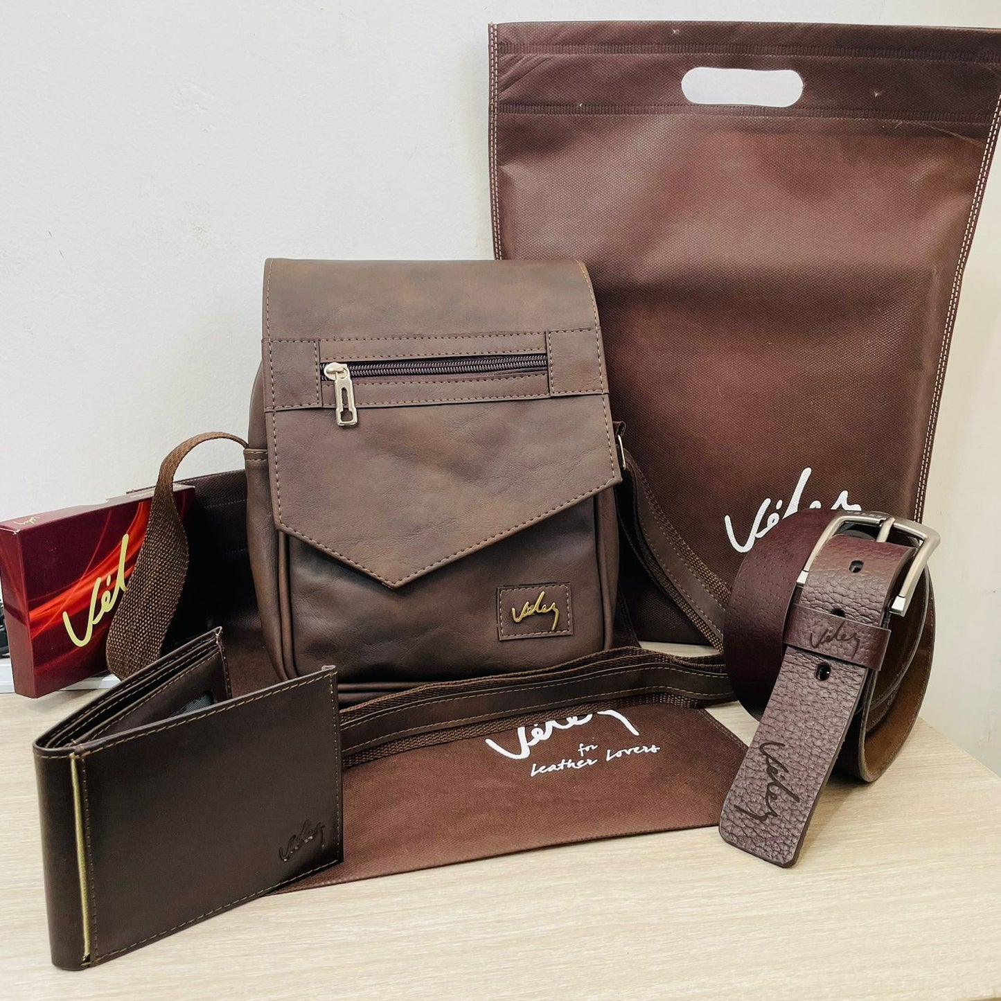 TRIO CABALLERO REF LARRY VELEZ